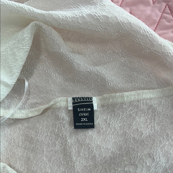 SHEIN White Textured Blouse - Picture 5 of 6